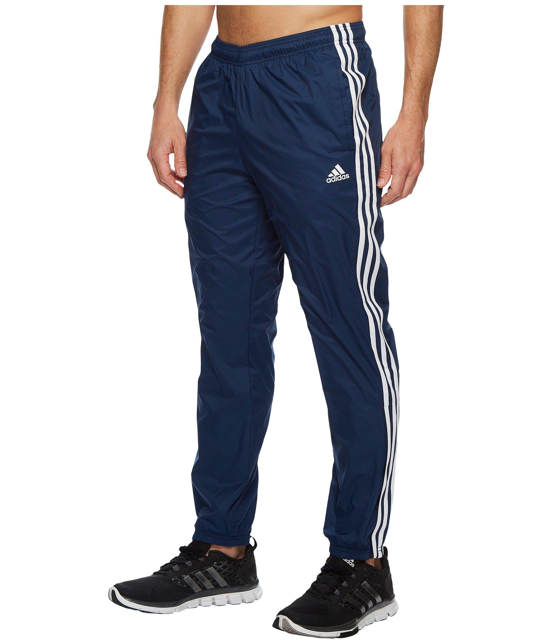 Kør væk grundlæggende midtergang adidas Essentials 3-stripe Woven Joggers in Blue for Men | Lyst