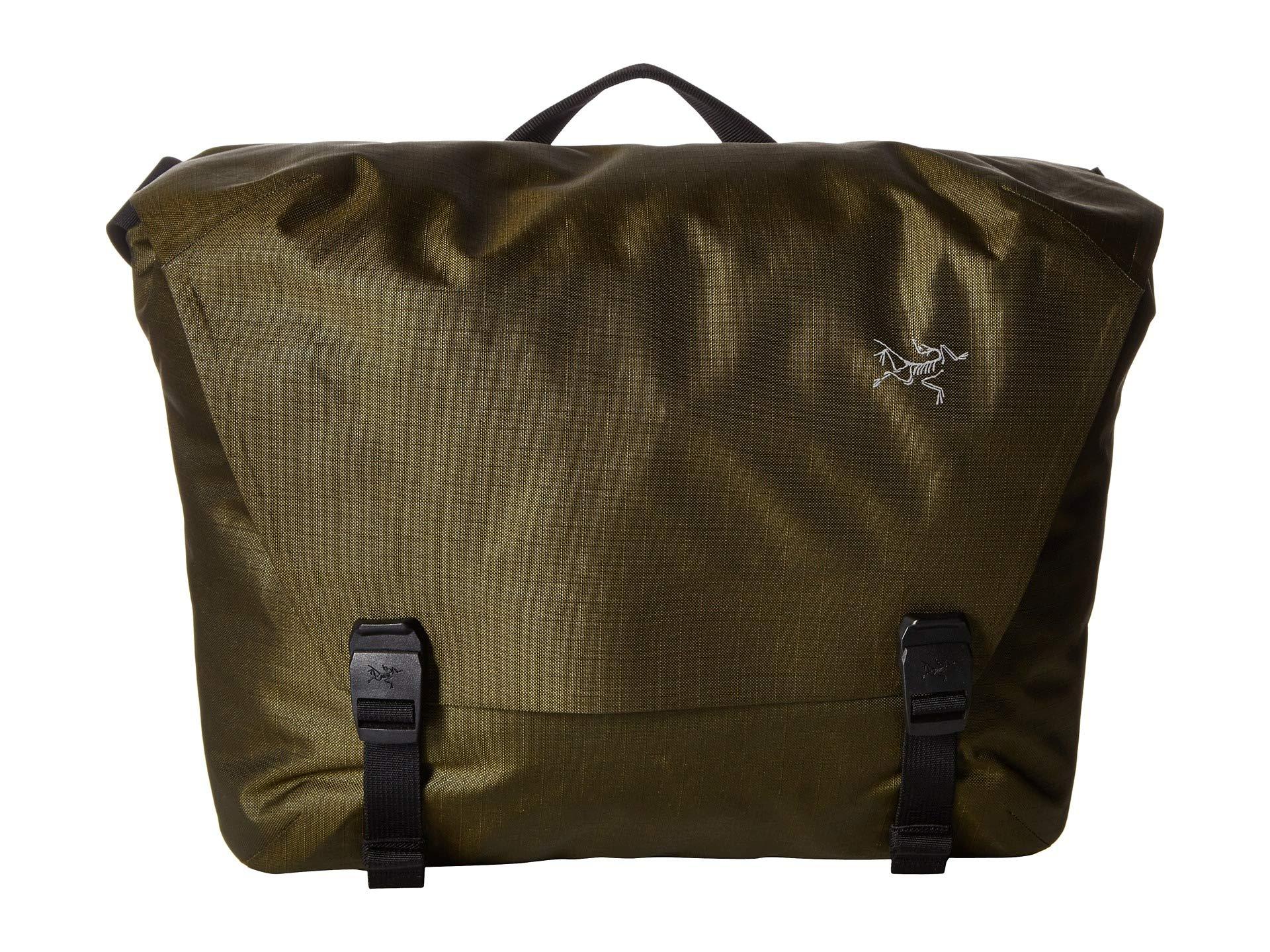 Arc'teryx Granville 10 Courier Bag (bushwhack) Bags in Black Arc'teryx Granville 10 Courier Bag (bushwhack) Bags in Black