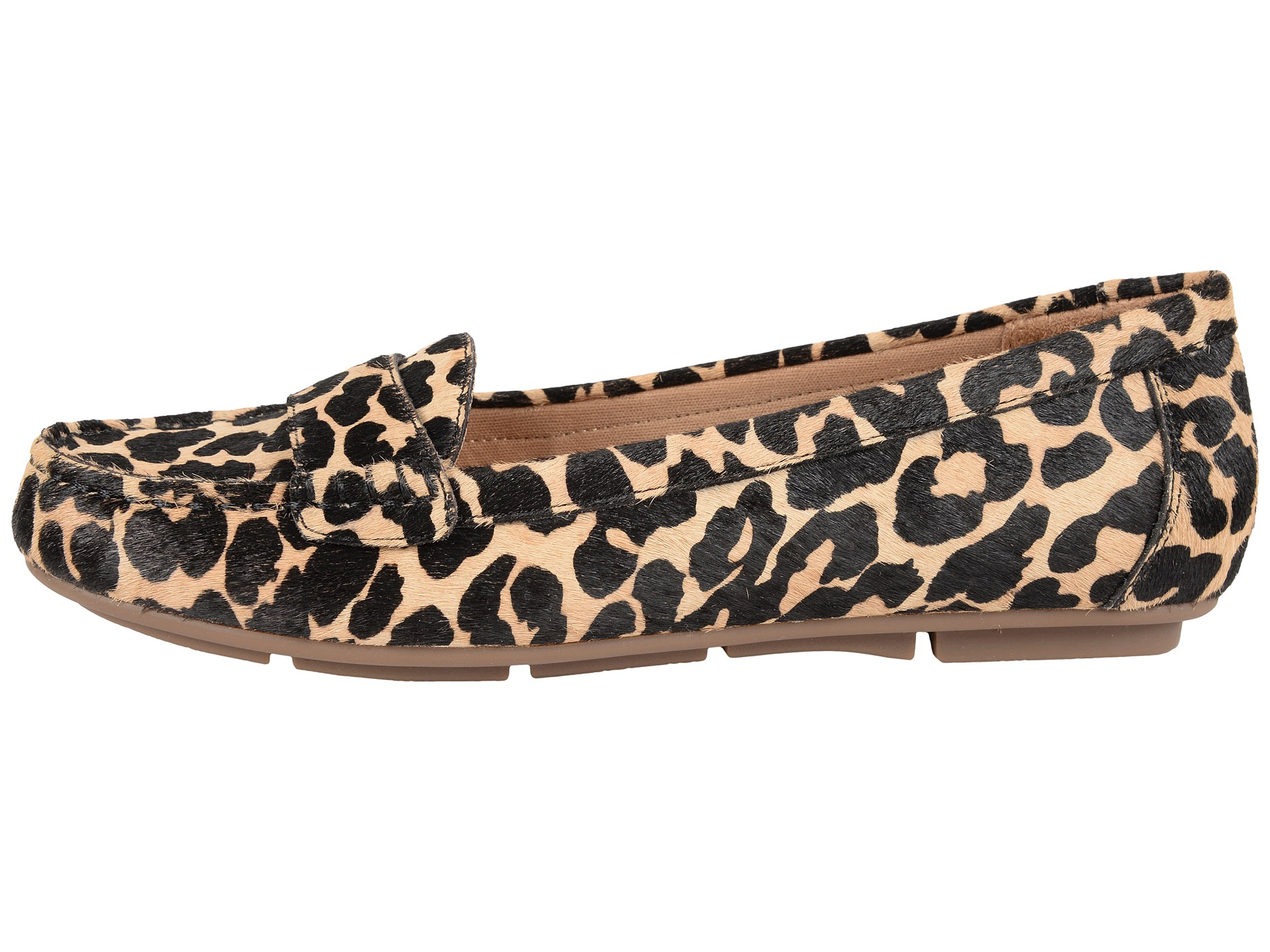 vionic larrun loafer leopard