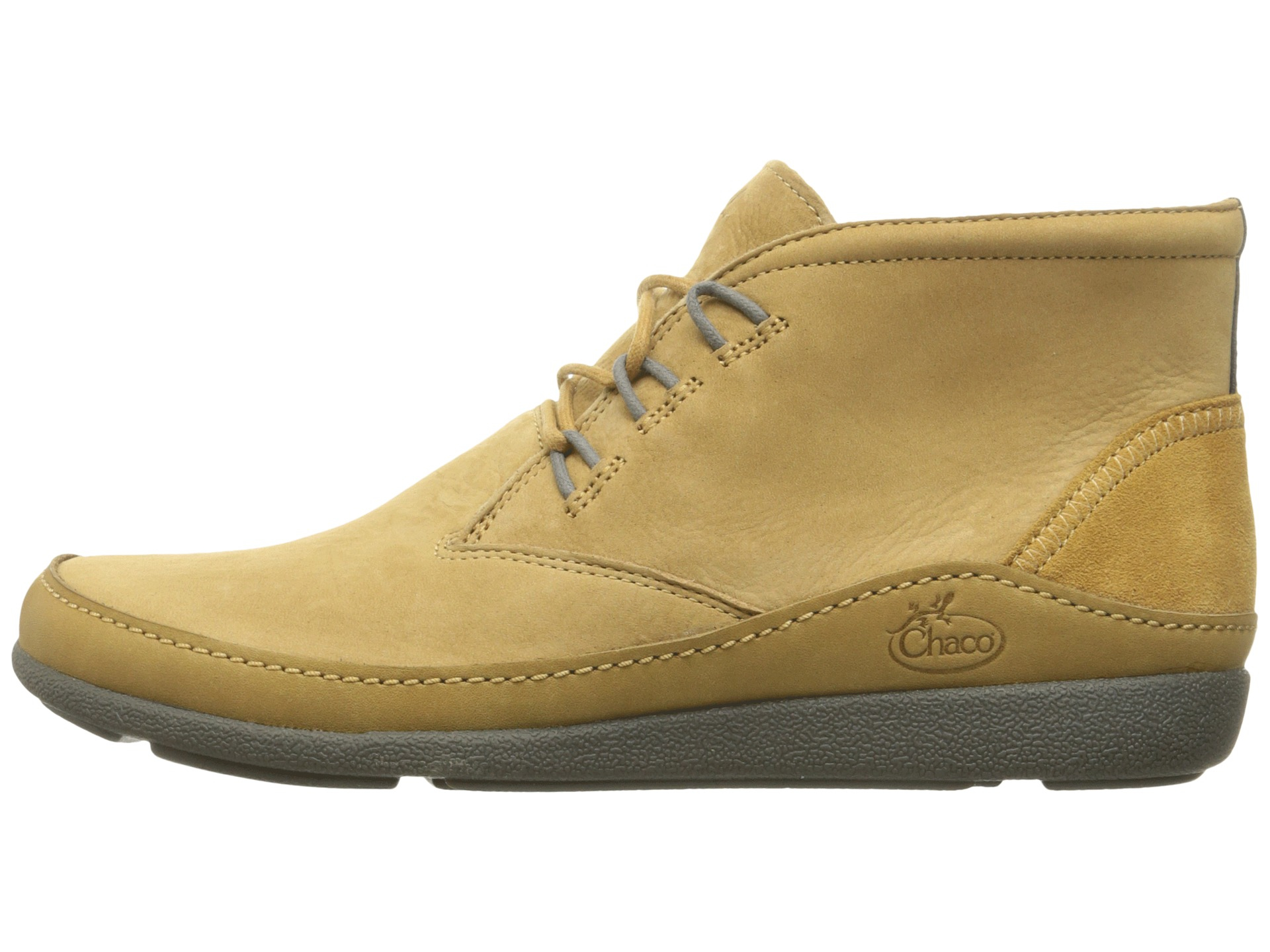 chaco chukka boots