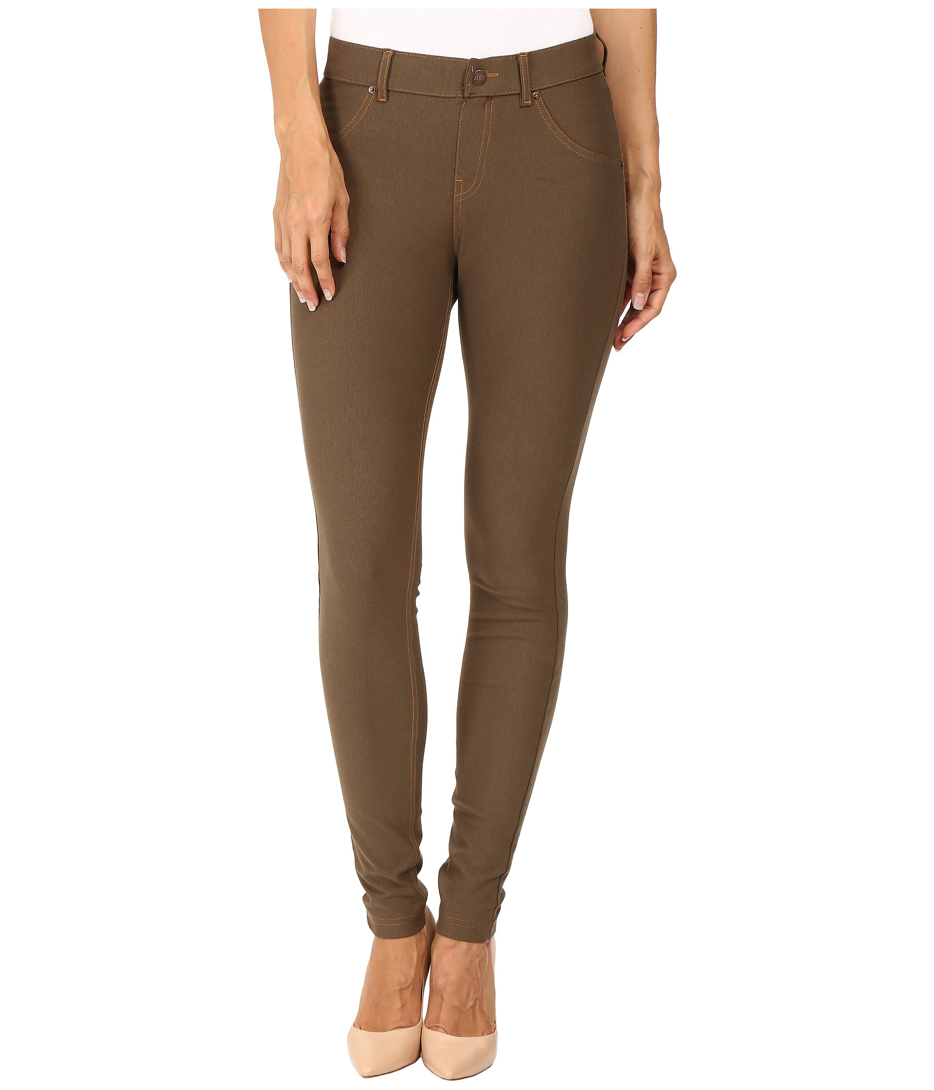 what color top goes with brown leggings women's