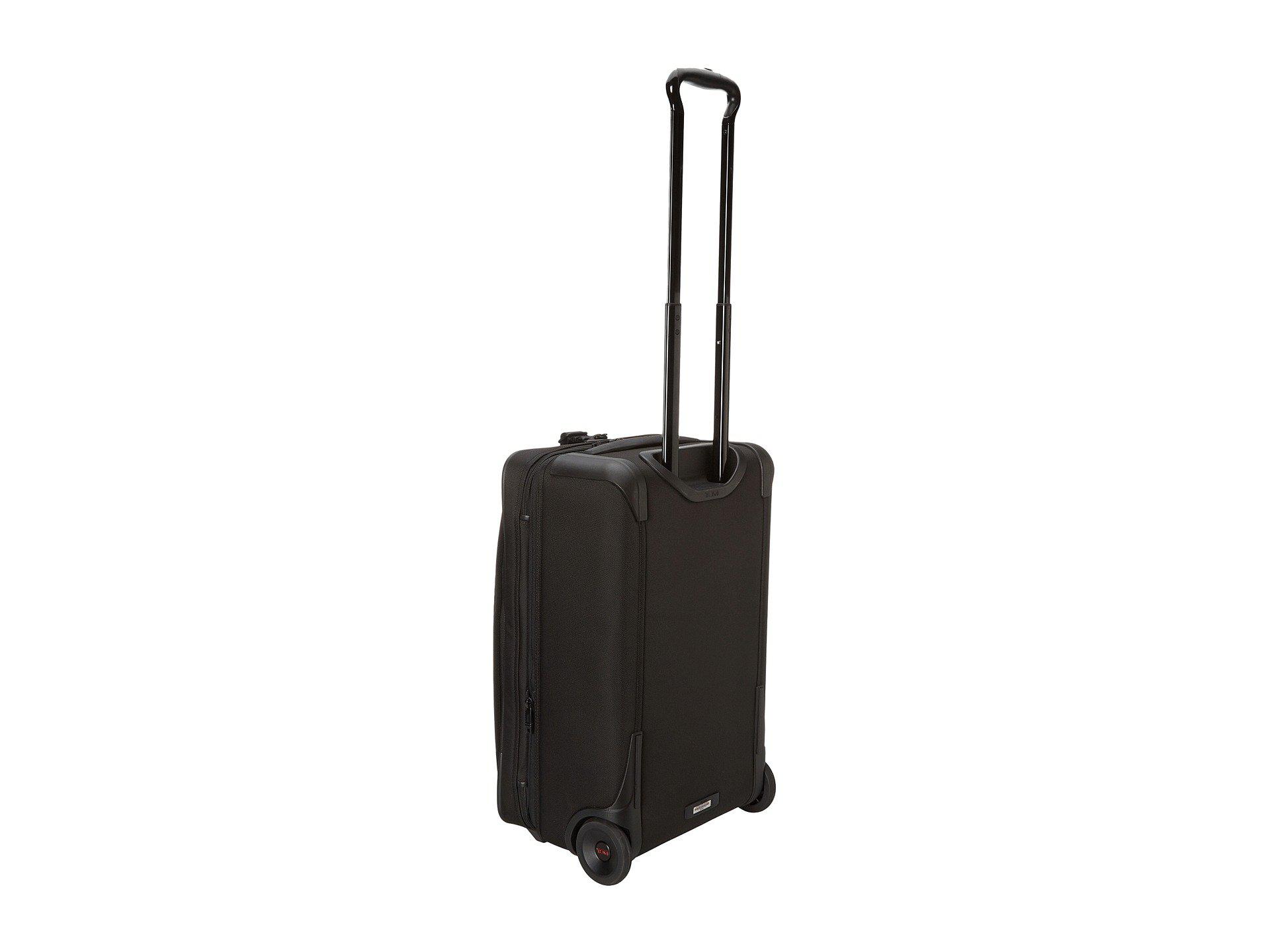 Tumi Alpha 2 International Expandable 2 Wheeled Carryon (black
