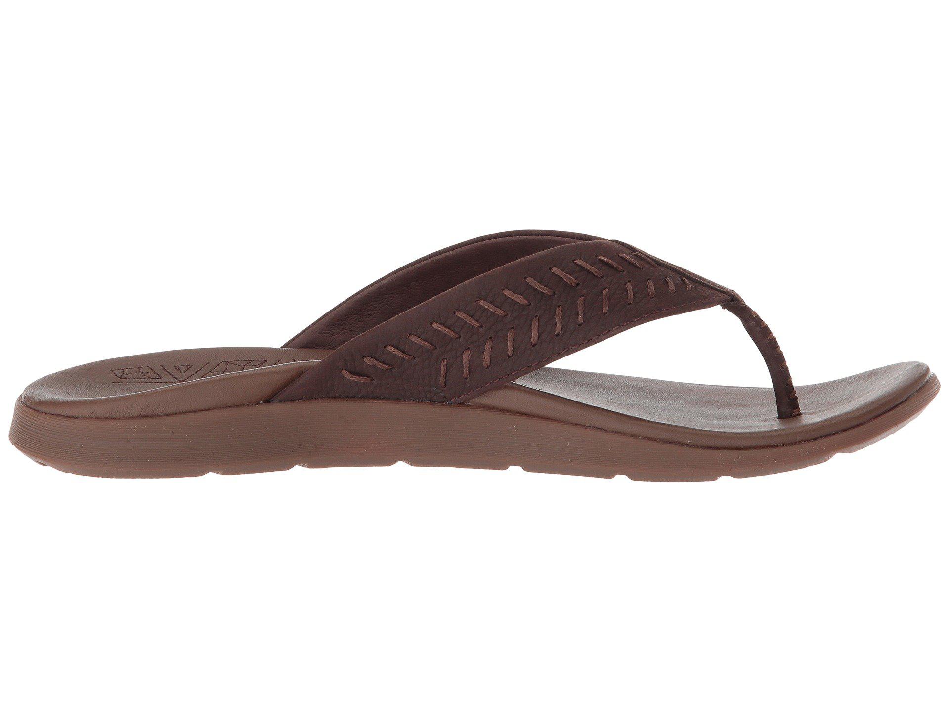 chaco leather sandals mens