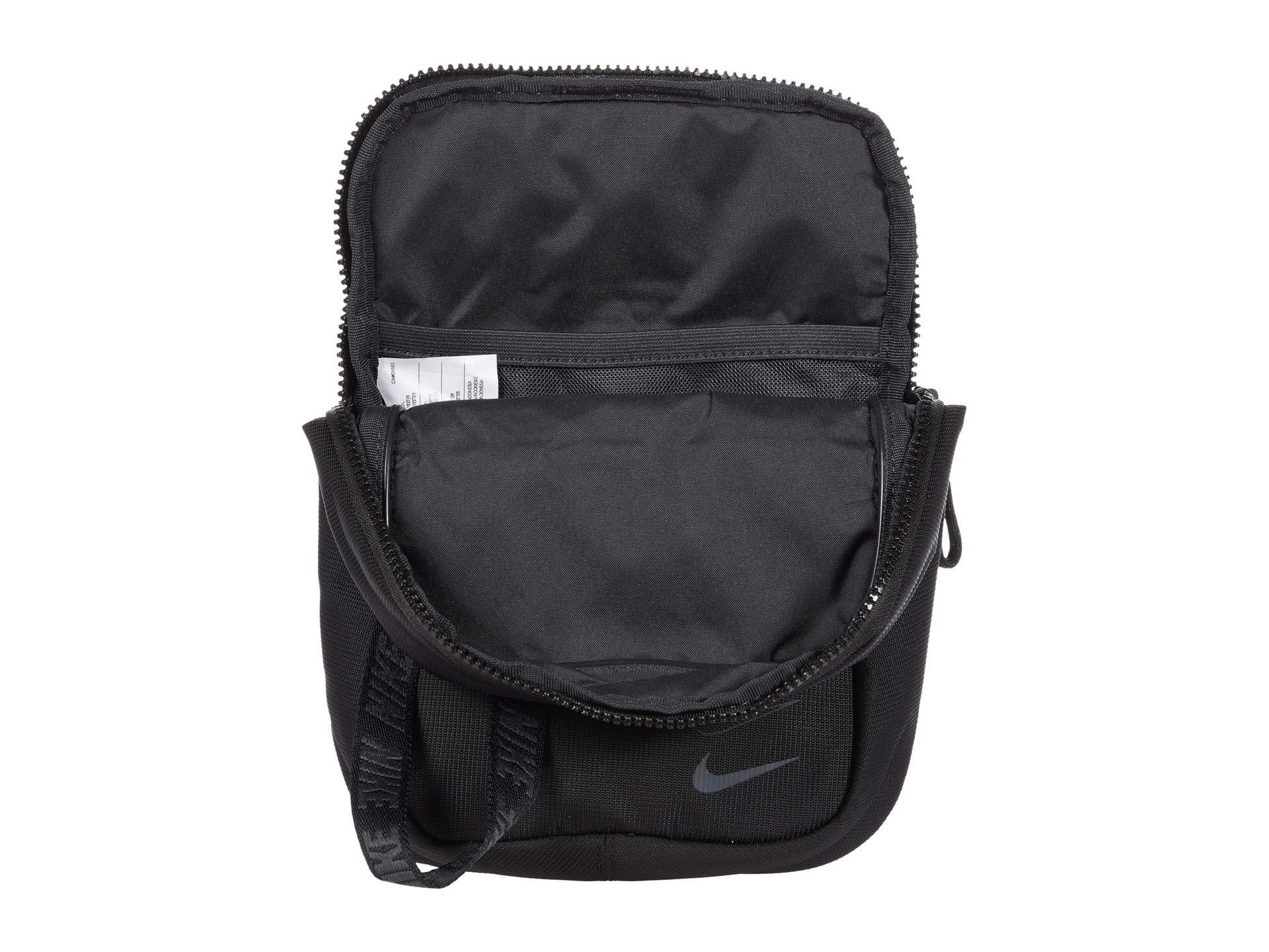 Nike Sportswear Essentials Hip Pack Black | Lyst