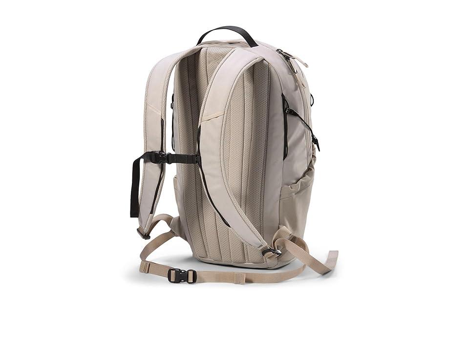 Arc'teryx Mantis 16 Backpack (Rune 1) Backpack Bags in White