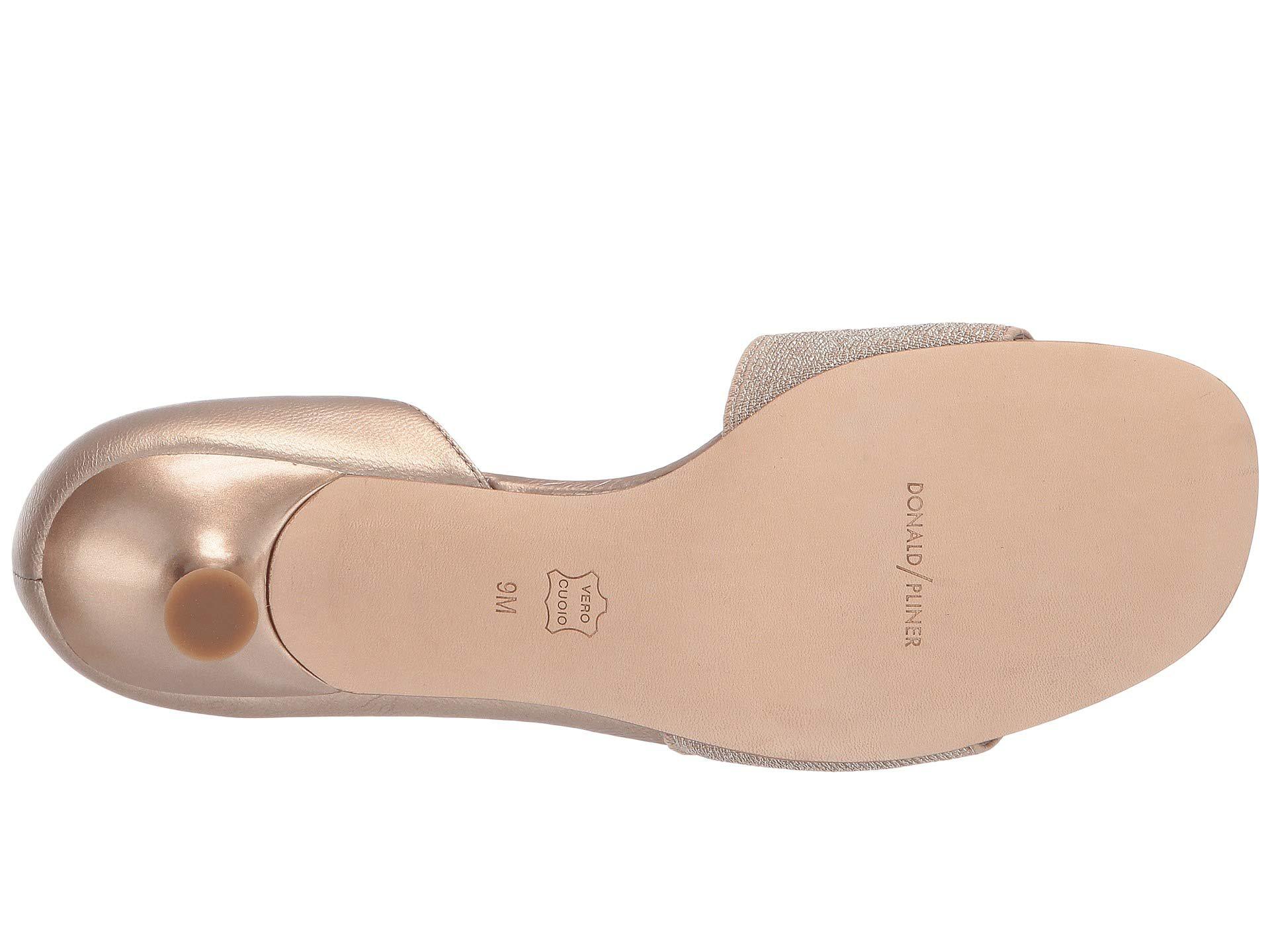 donald pliner coro sandal