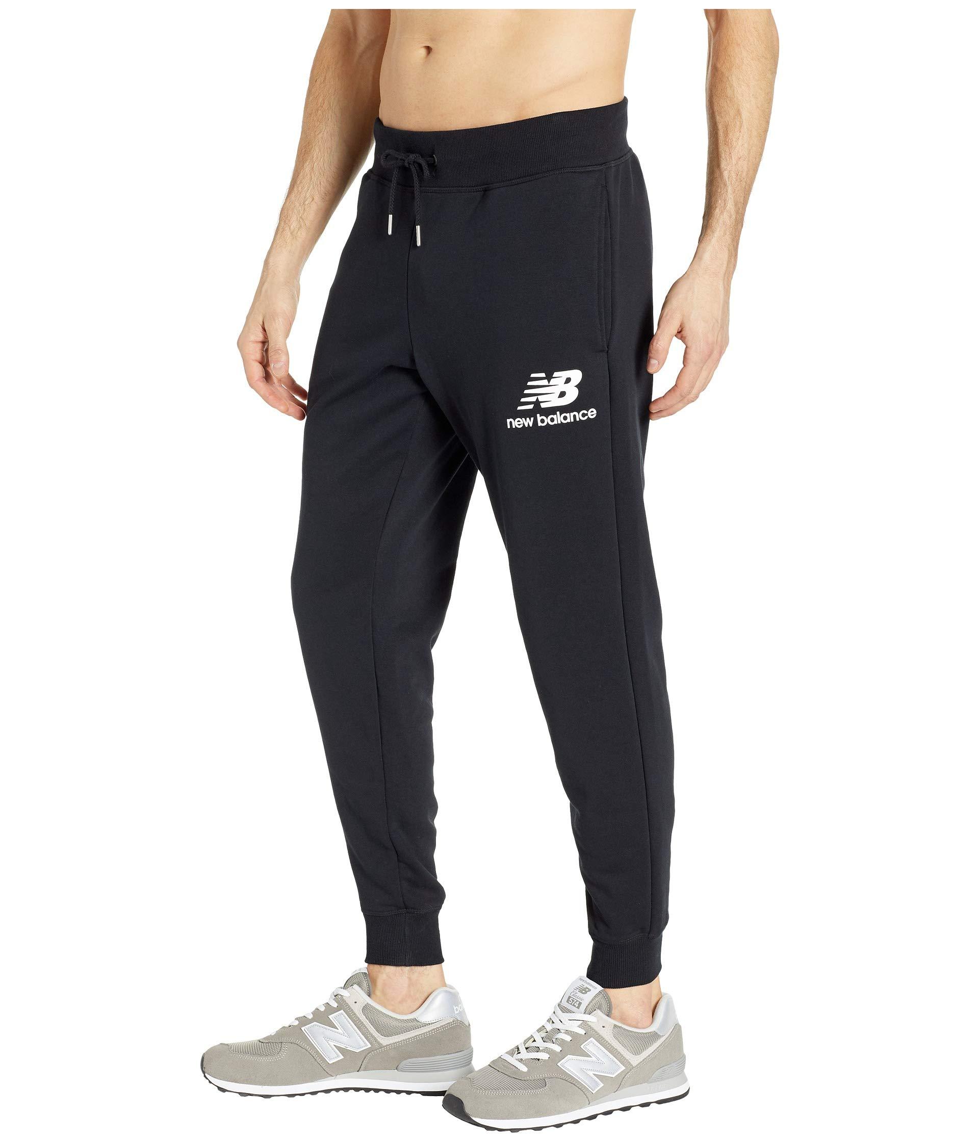 essentials stacked logo sweatpant