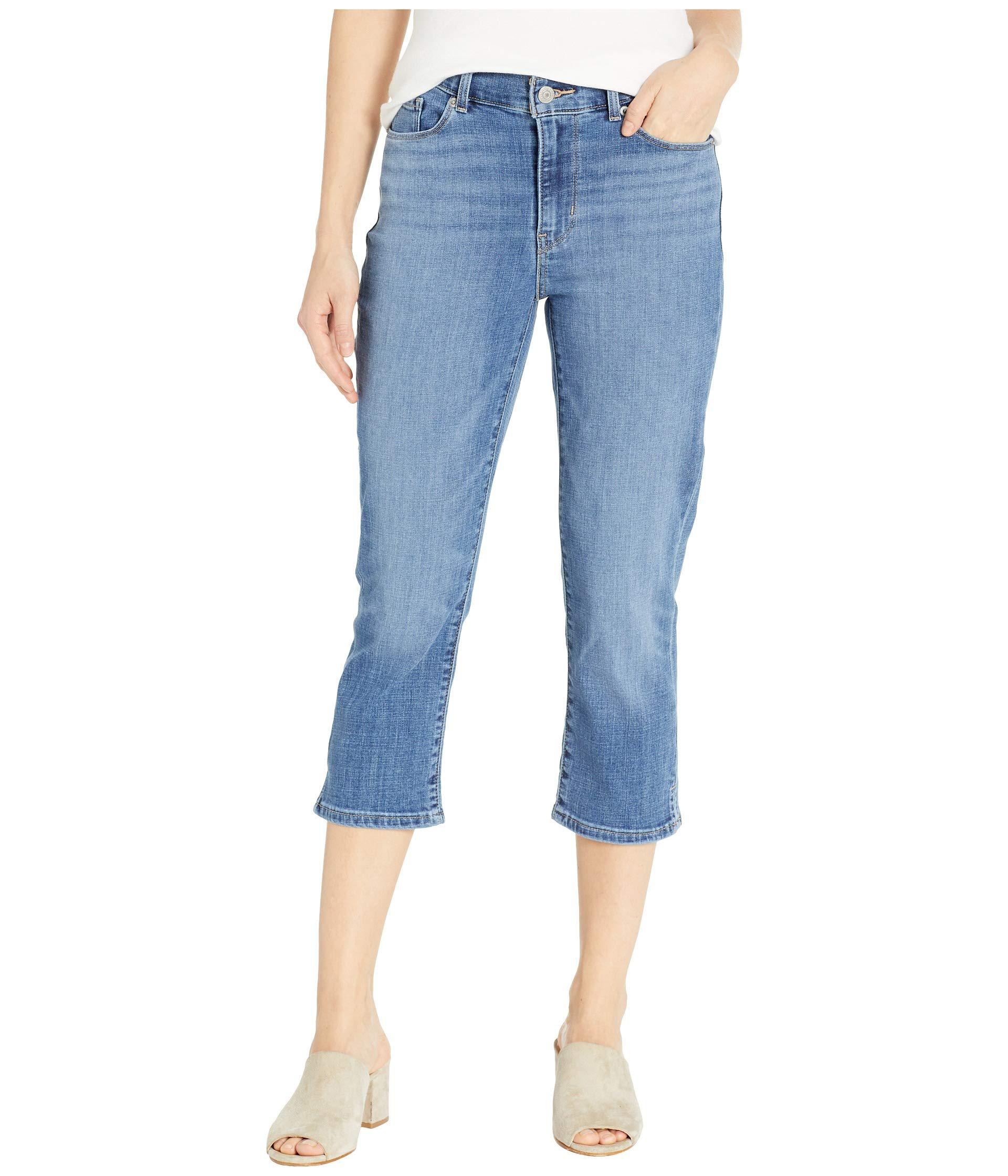 Levi's Cotton Levi's(r) Womens Classic Capris (white Jasmine) Women's ...