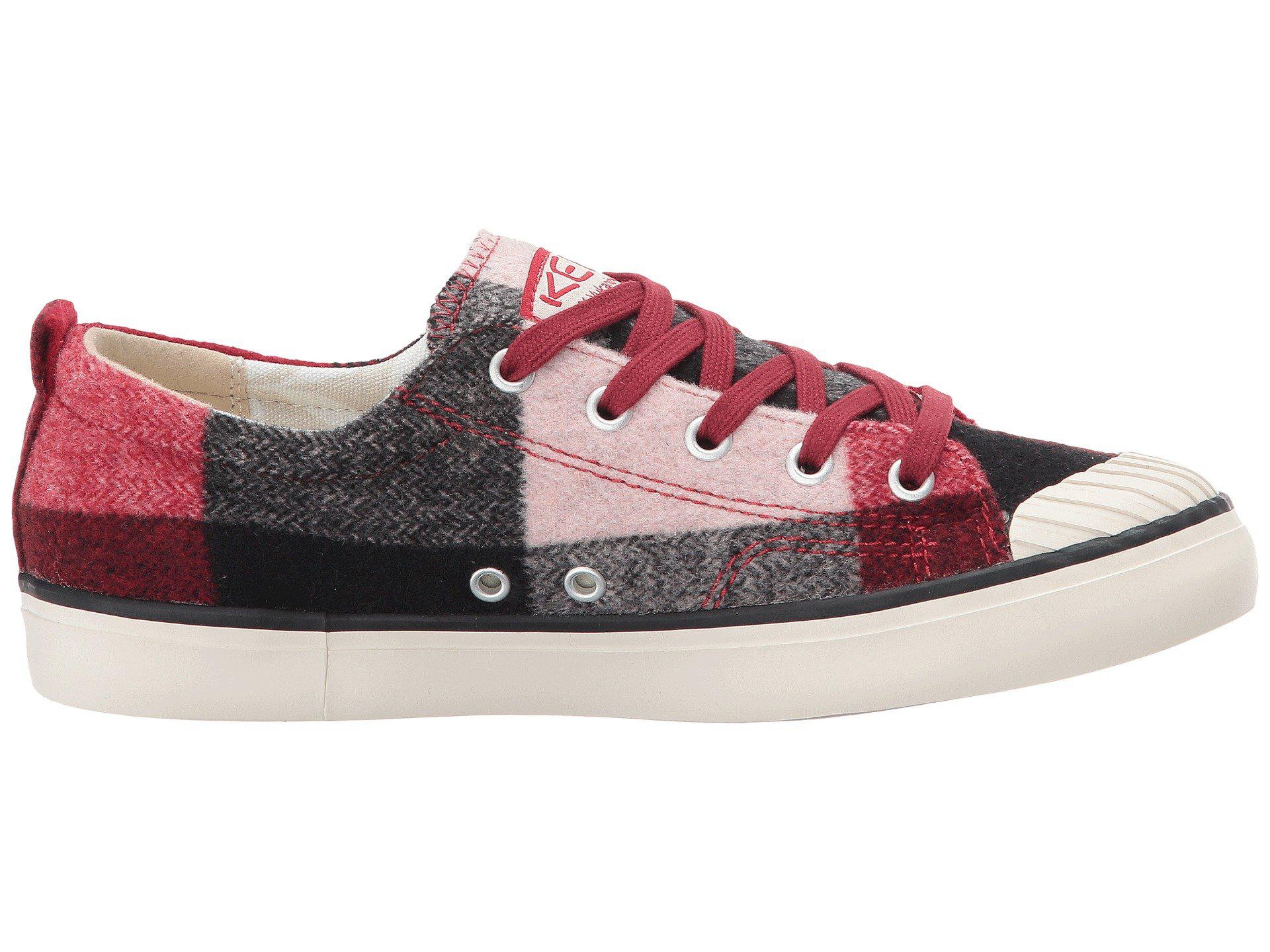 keen fleece sneakers
