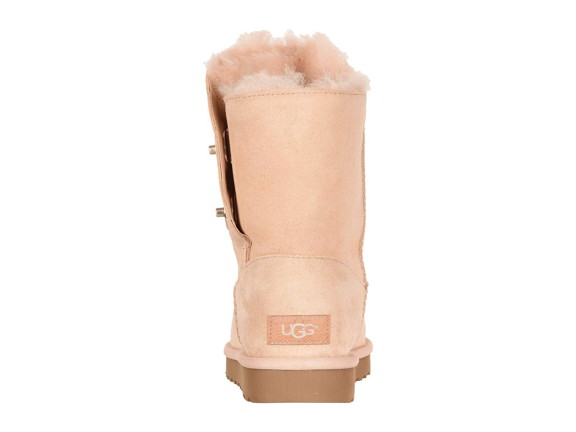 ugg classic turnlock boot