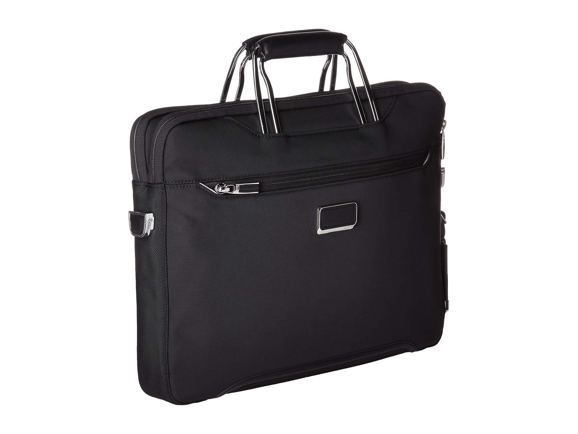 tumi arrive hamilton