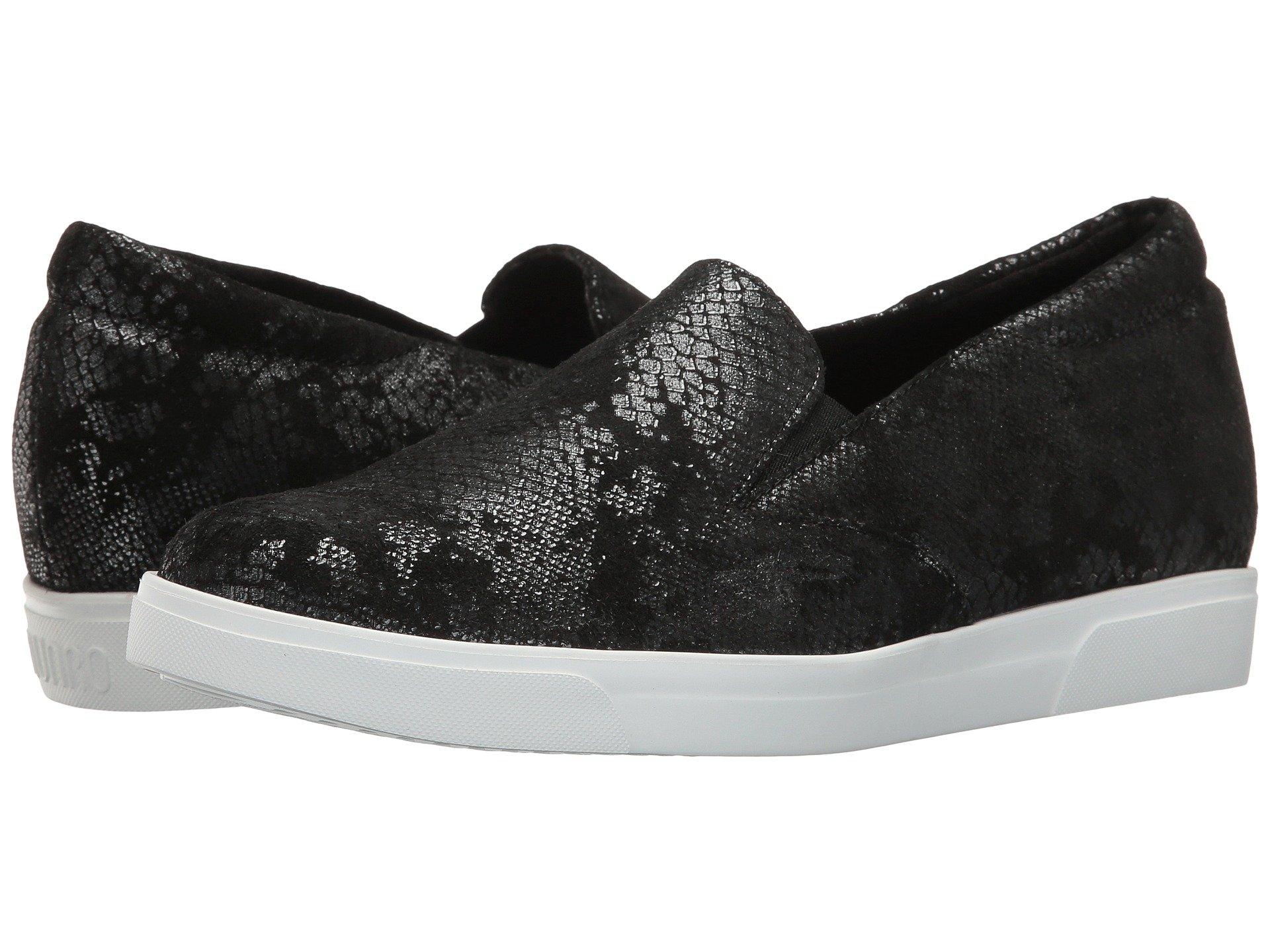 Munro Lulu Slip-on Sneaker in Black | Lyst