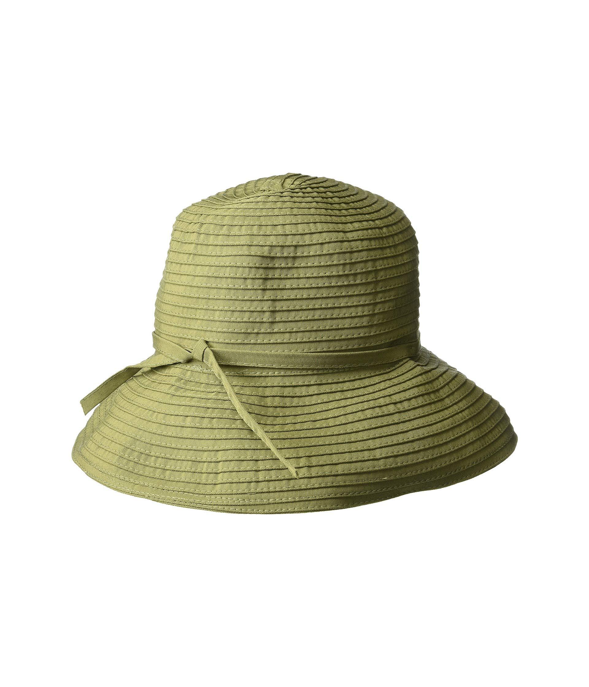 small brim hat