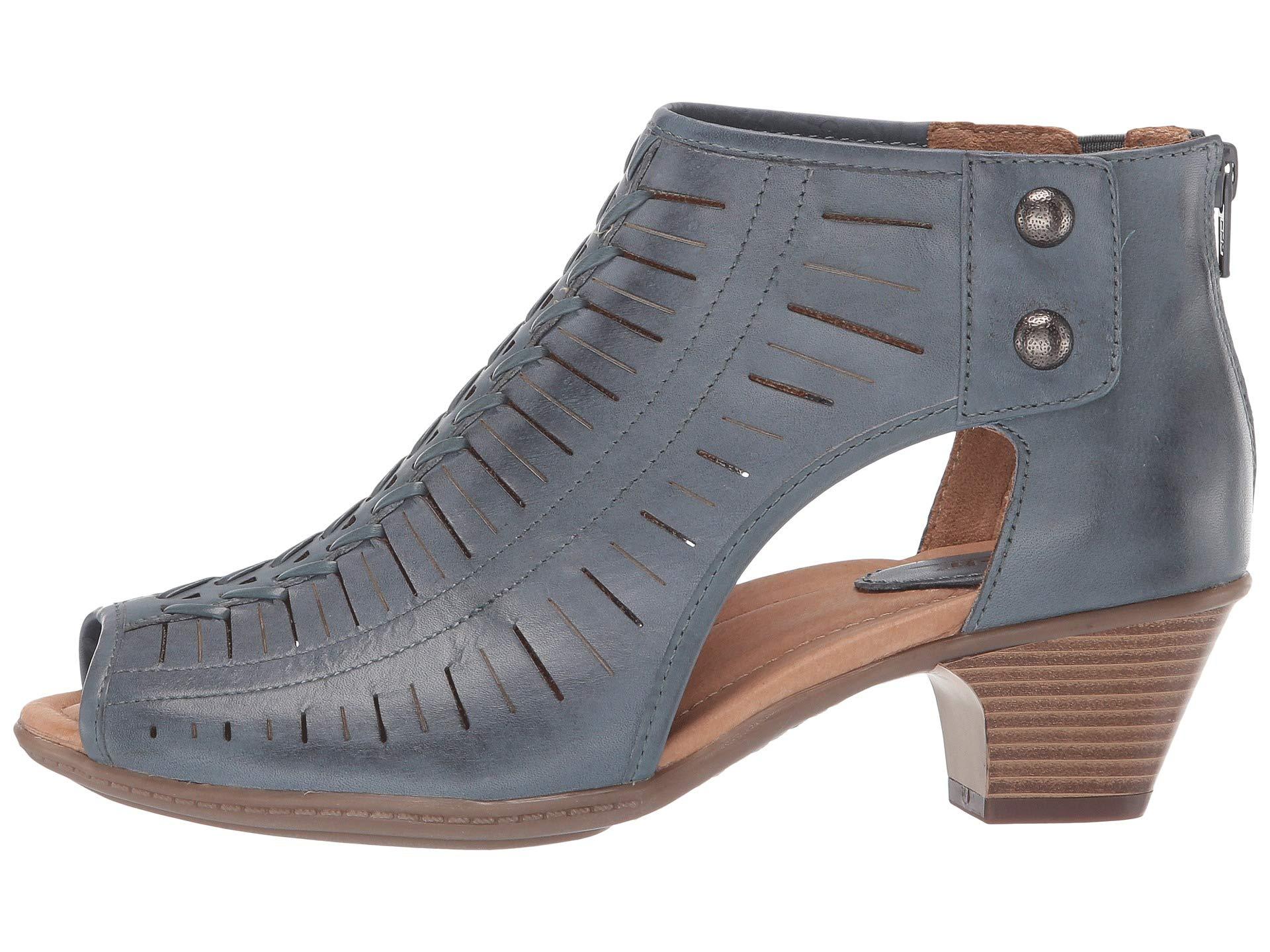 vicki leather boots by earth