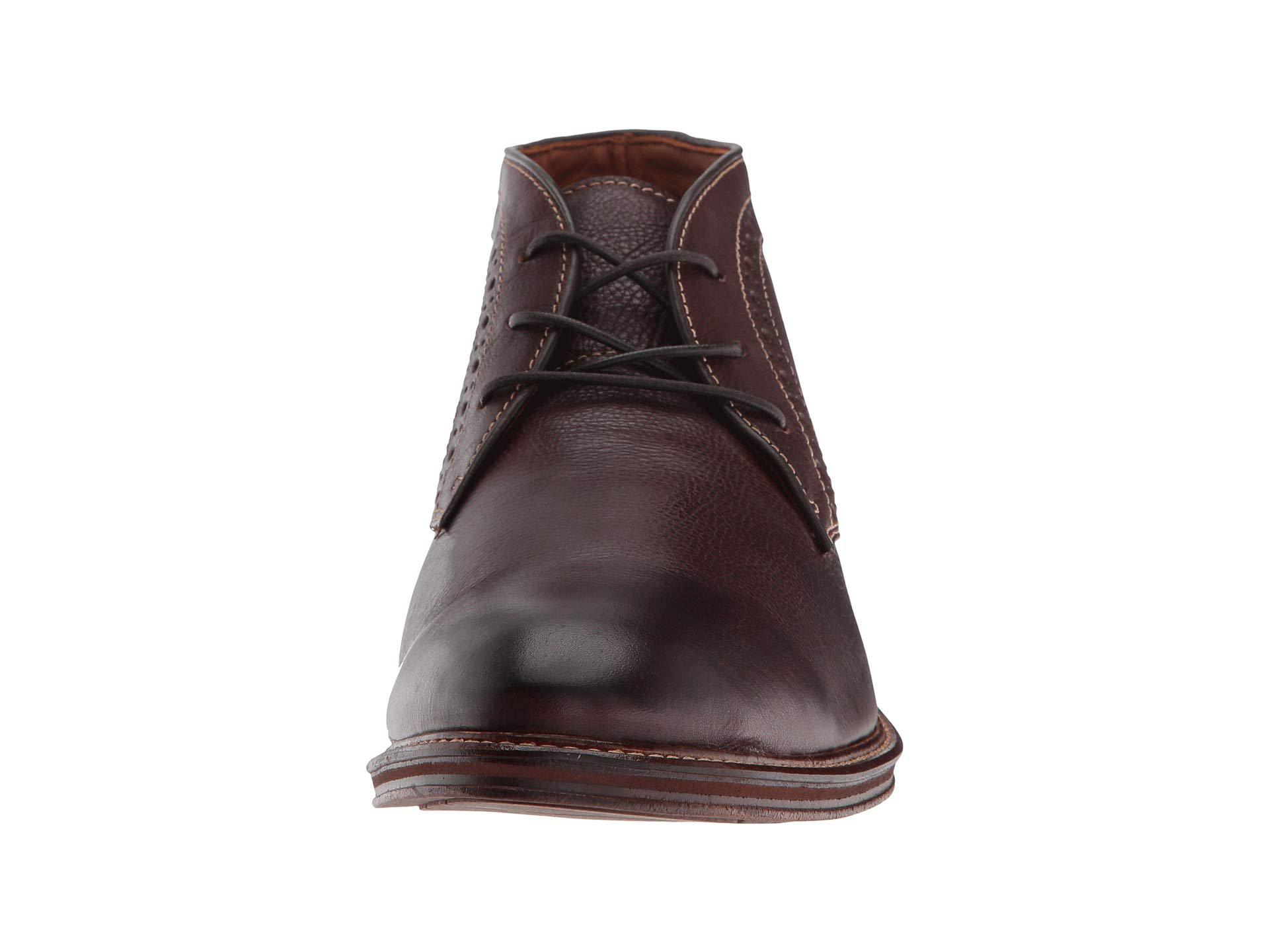 warner chukka