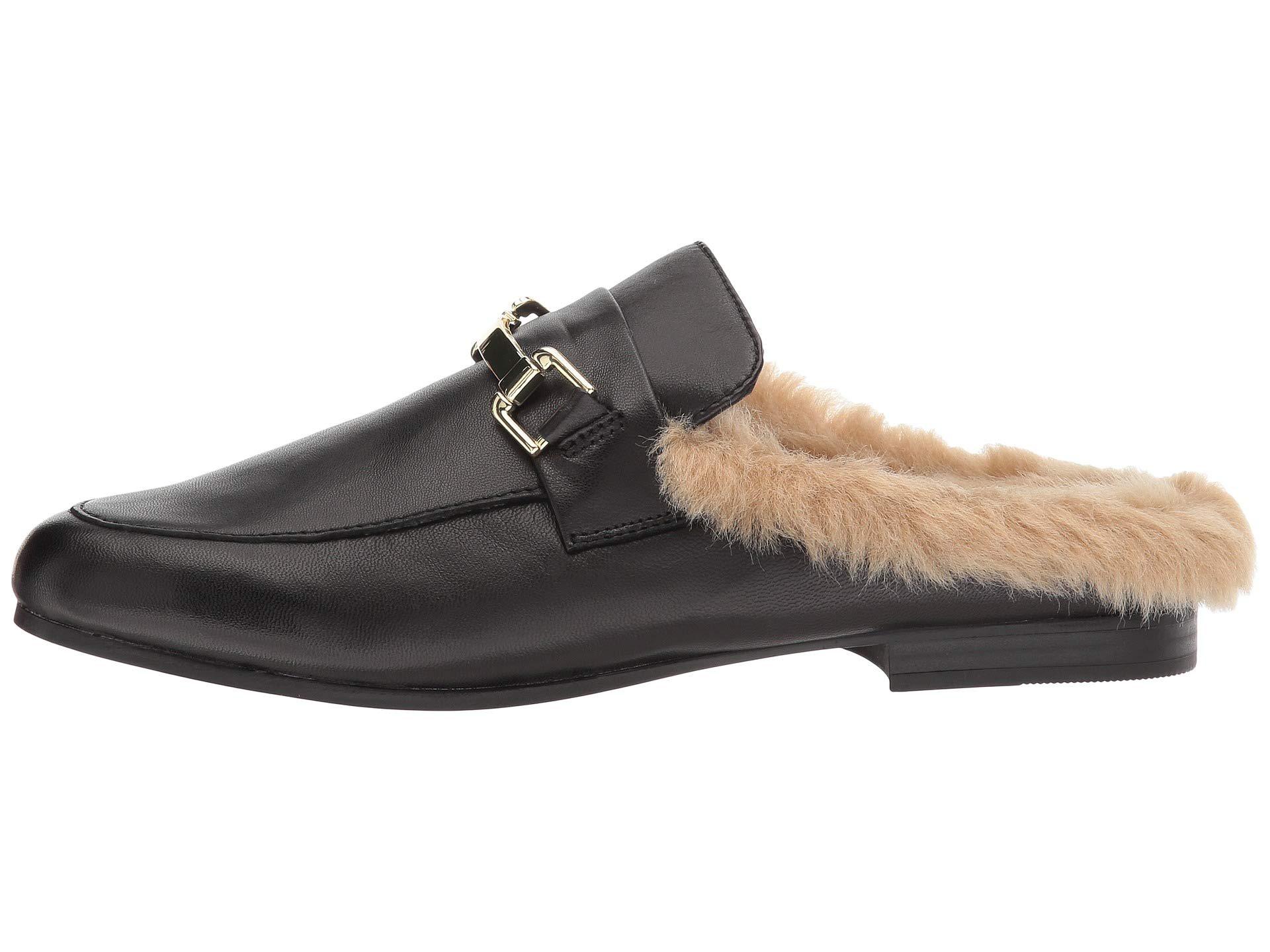 khloe flat mule