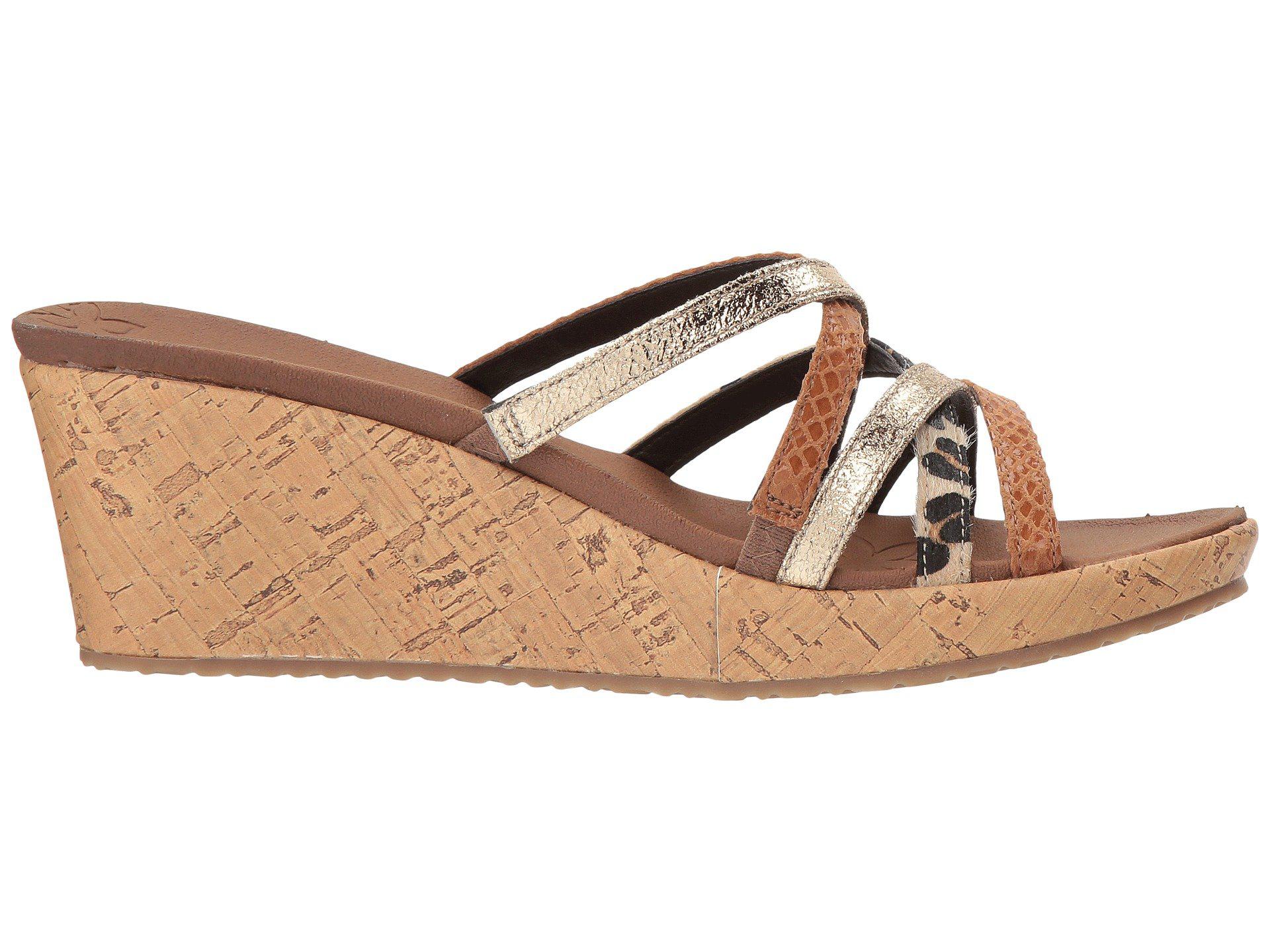 skechers beverlee beach blast