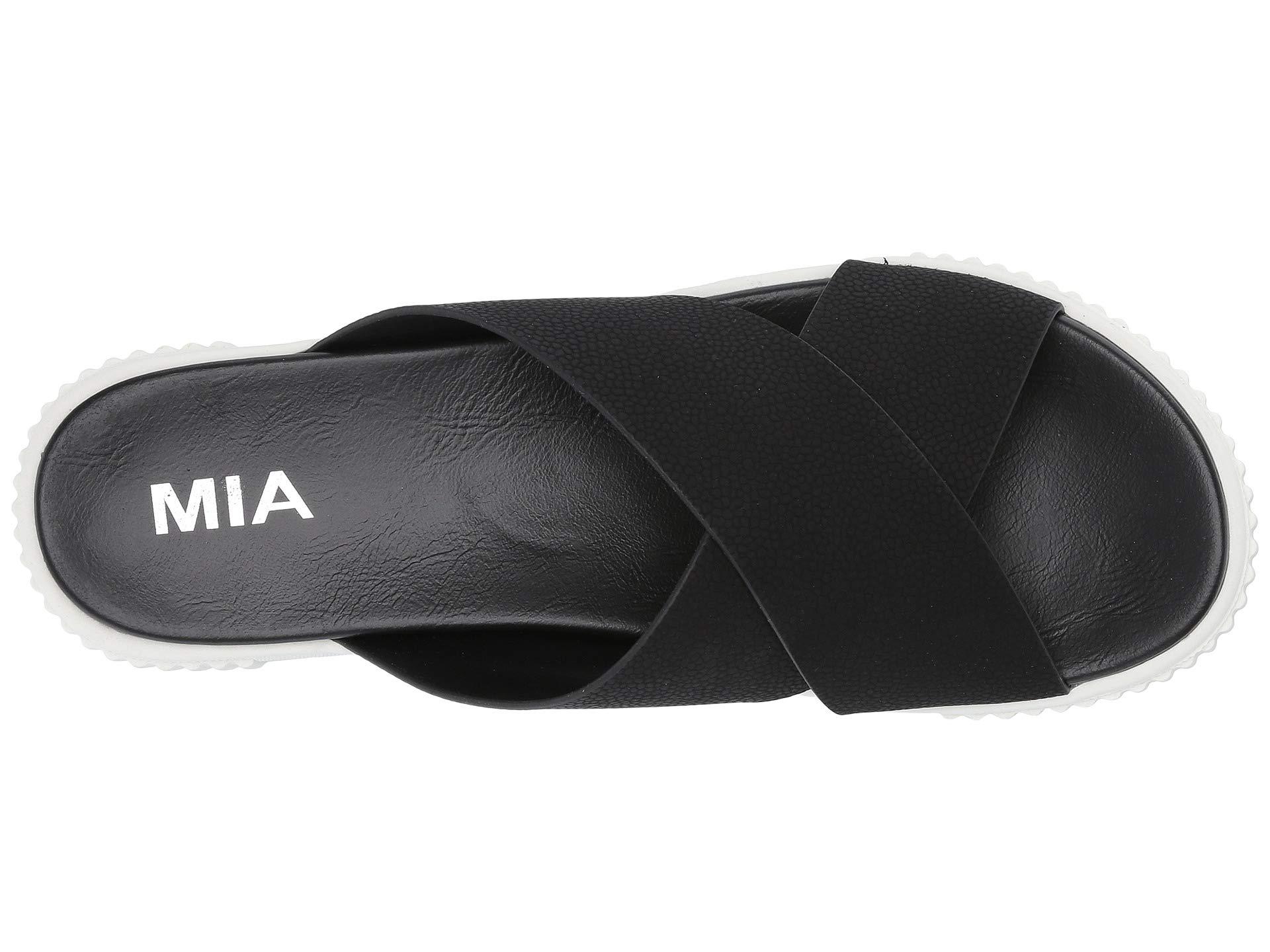 mia lia sandal