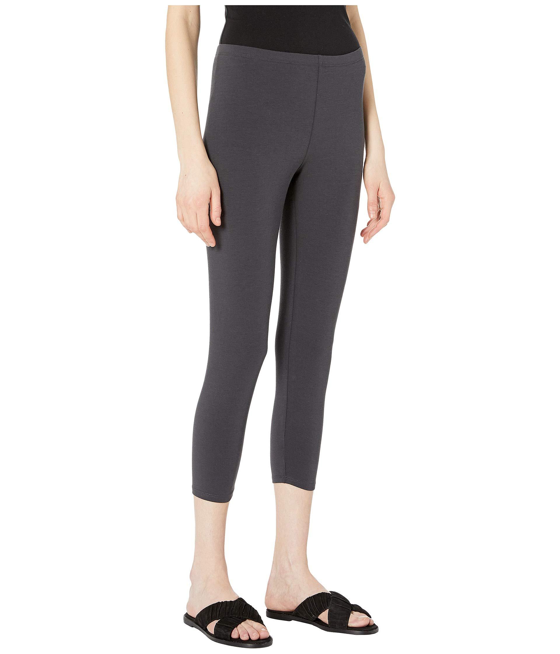 lightweight capri leggings