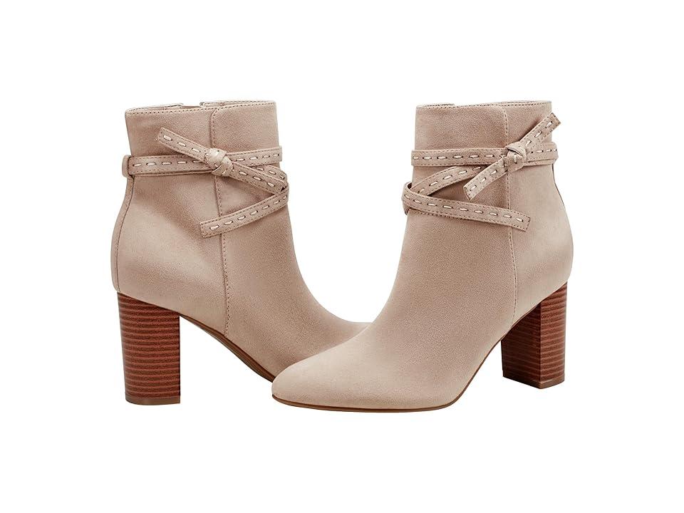 Bandolino Ocorn Sand Boots in Natural Lyst
