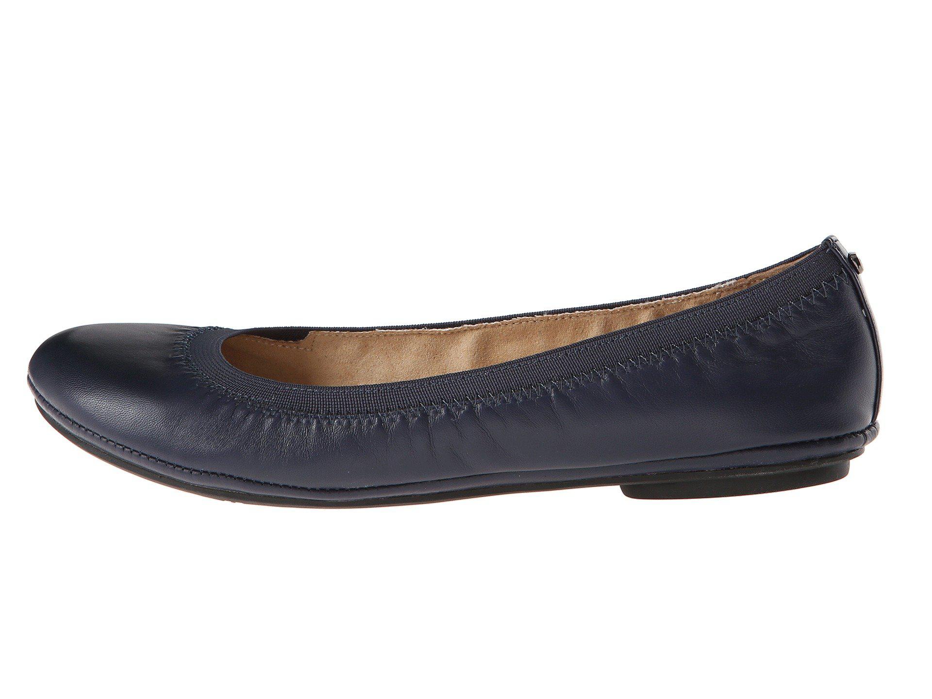 bandolino flats for women