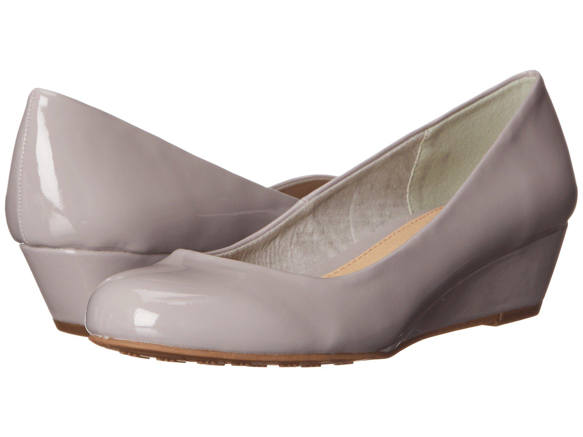 dirty laundry dl marching wedge pump