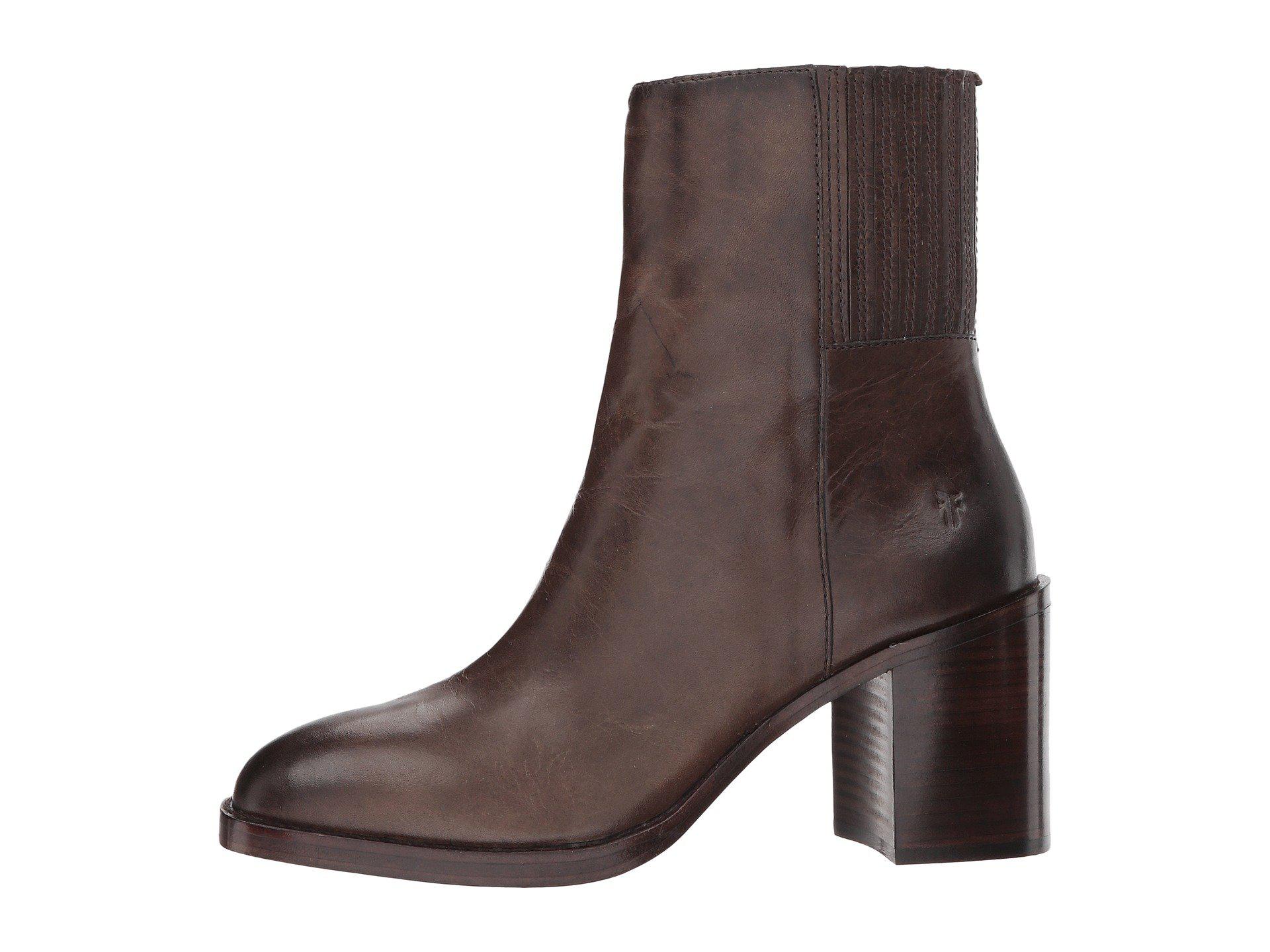 pia chelsea short frye