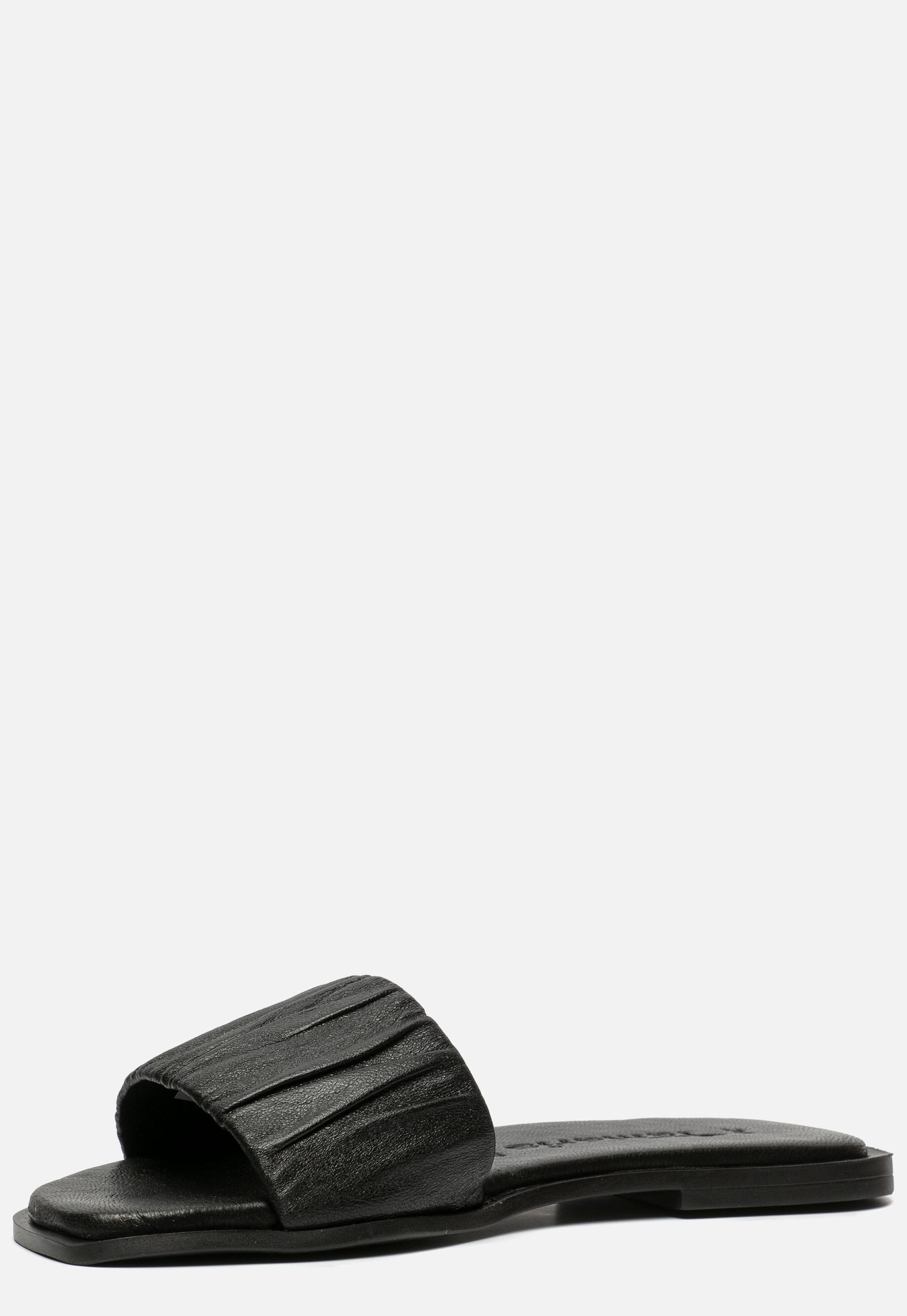 Tamaris Slippers Zwart in het Zwart - Lyst